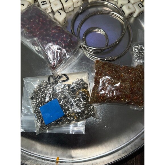 1500+ Vintage Buttons and Beads Set, DIY Craft Lot, Sewing lot, jewelry bead bun - Picture 12 of 12